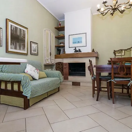 Vivi La Contea Feriehus Modica